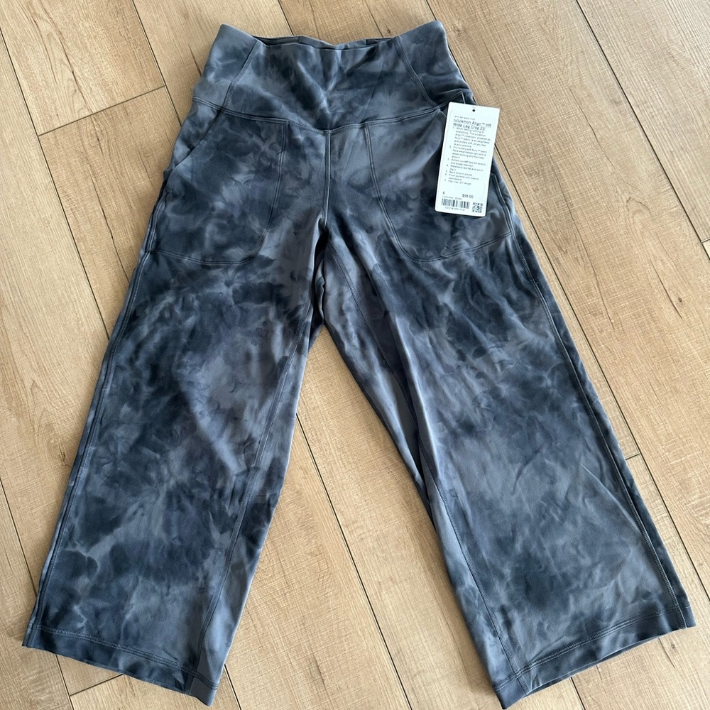lululemon athletica Wide Leg 23” Crop Pants in Tie-Dye Gray Size 6